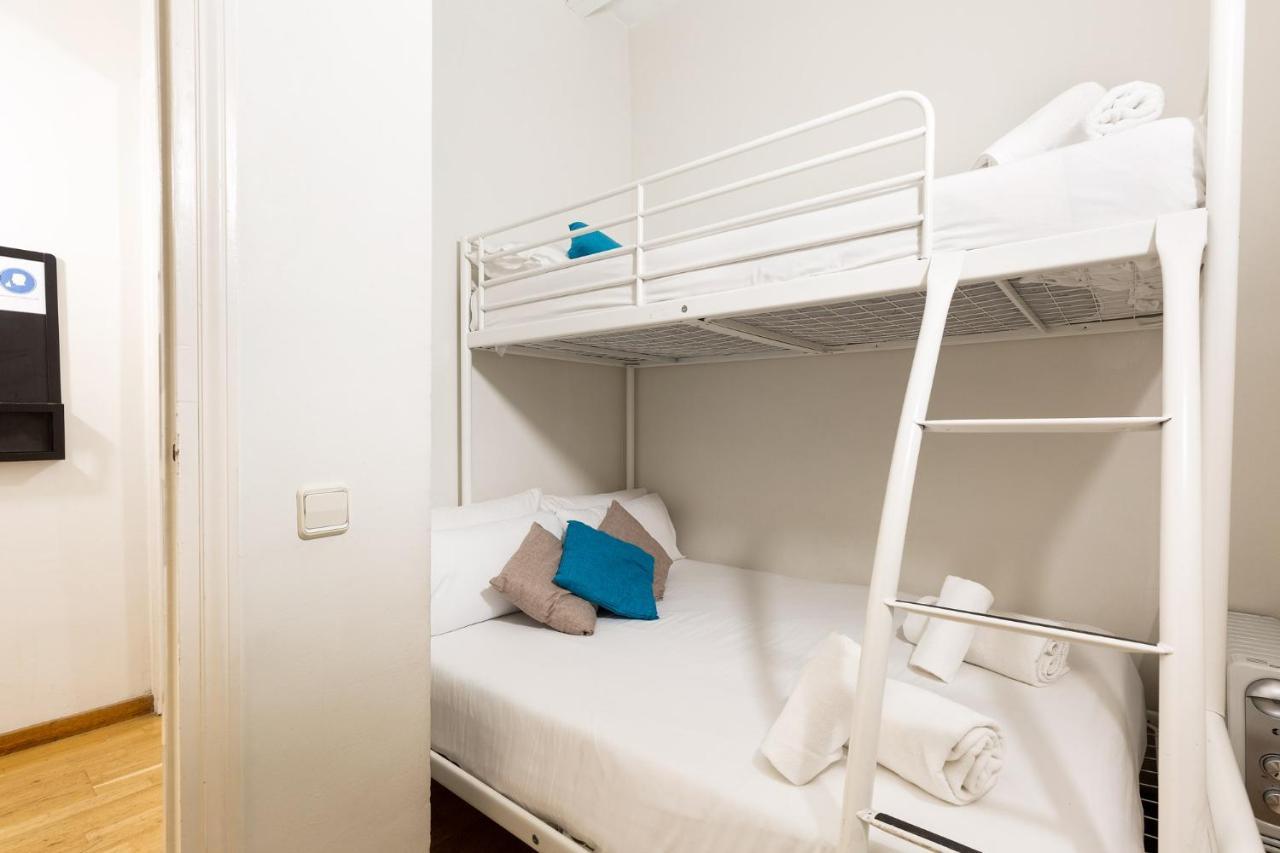 Stay U-Nique Apartments Consell Barcellona Esterno foto