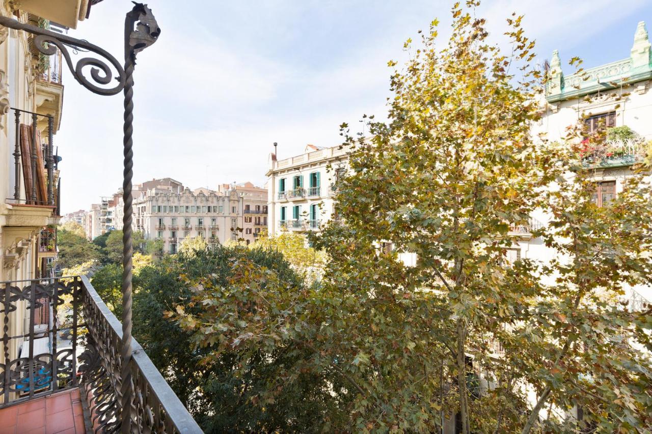 Stay U-Nique Apartments Consell Barcellona Esterno foto